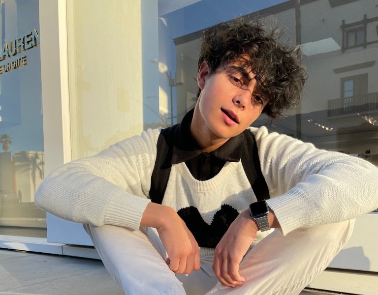 Chatting with social media phenom Benjamin De Almeida: 'Nick News' and the digital age