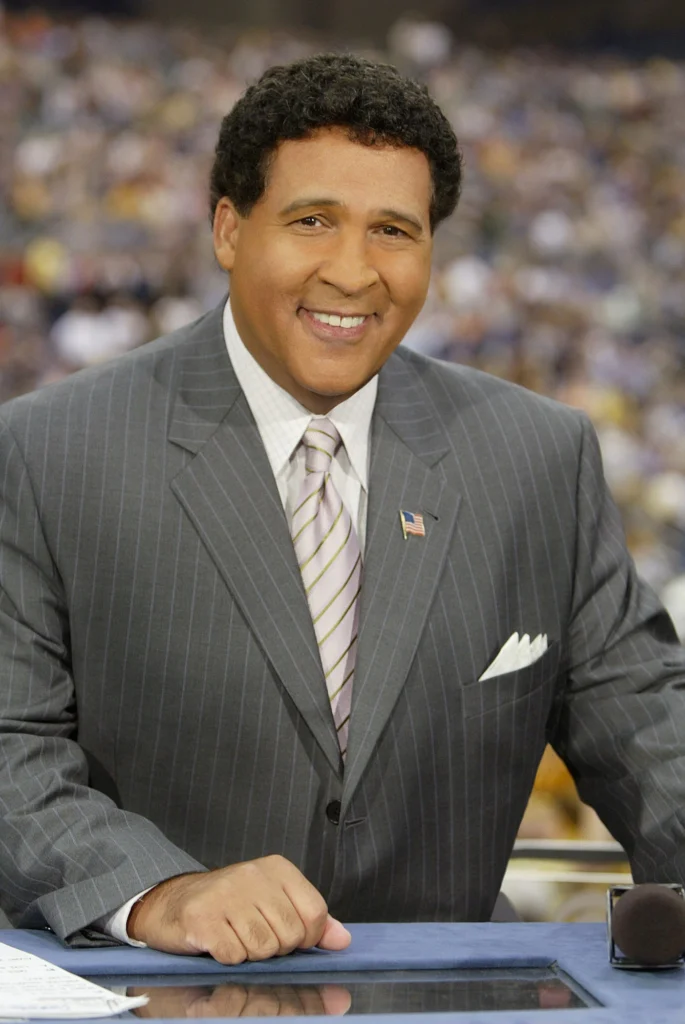 Greg Gumbel 
